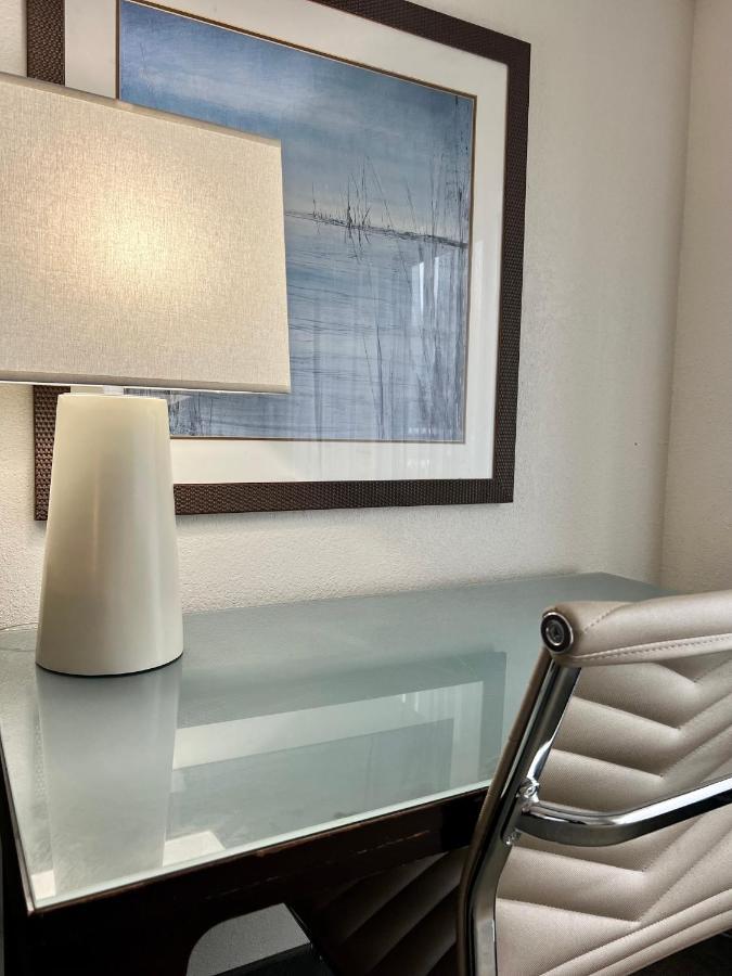 Holiday Inn Virginia Beach - Norfolk By Ihg Εξωτερικό φωτογραφία