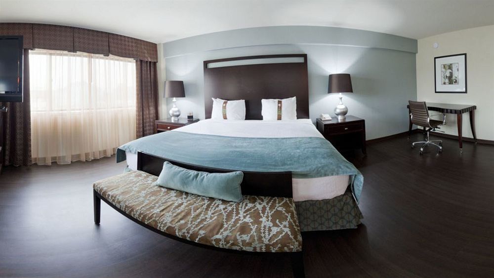 Holiday Inn Virginia Beach - Norfolk By Ihg Εξωτερικό φωτογραφία